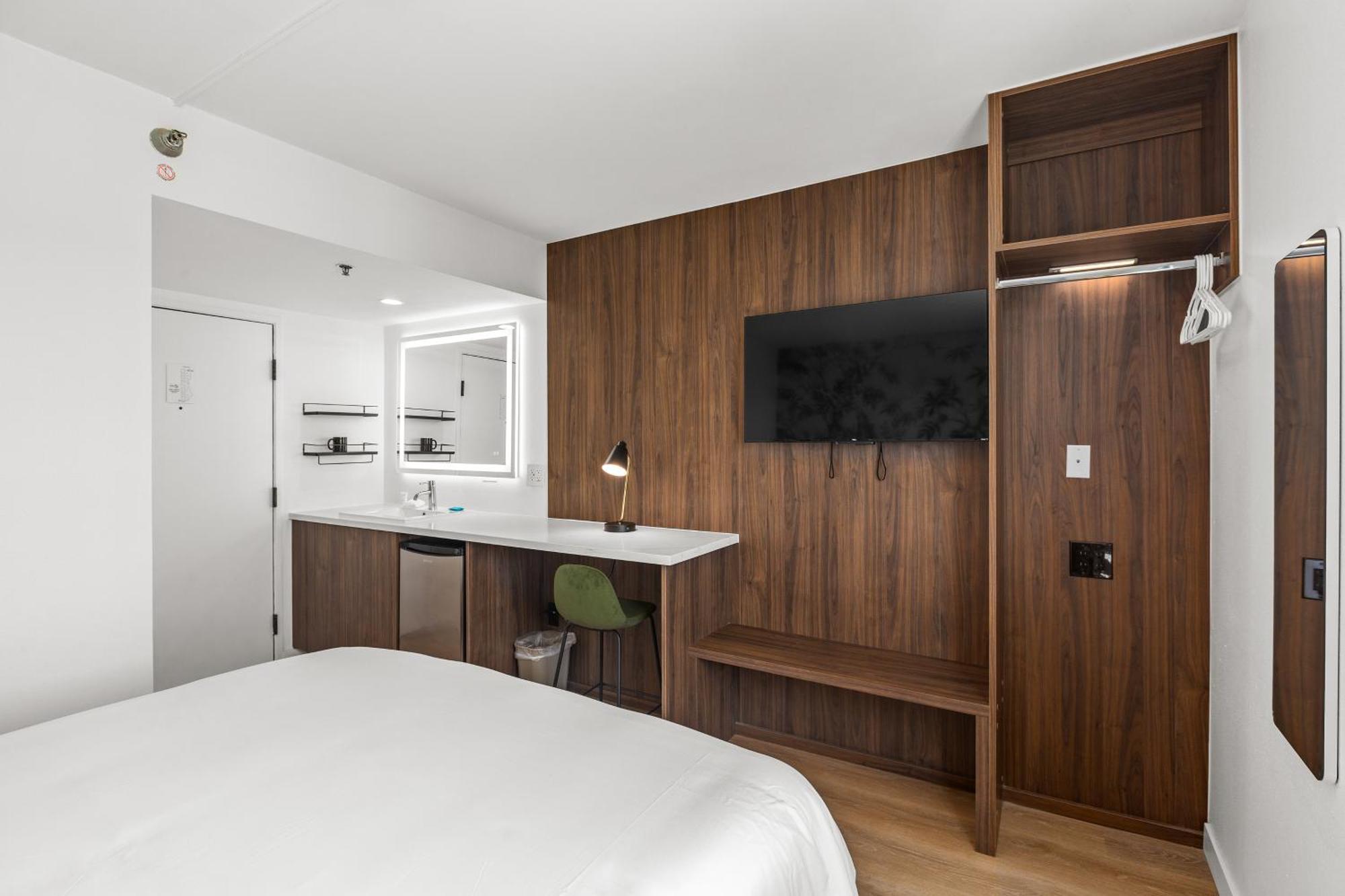Uptown Inn - Limited Service Apart-Hotel 圣地亚哥 外观 照片